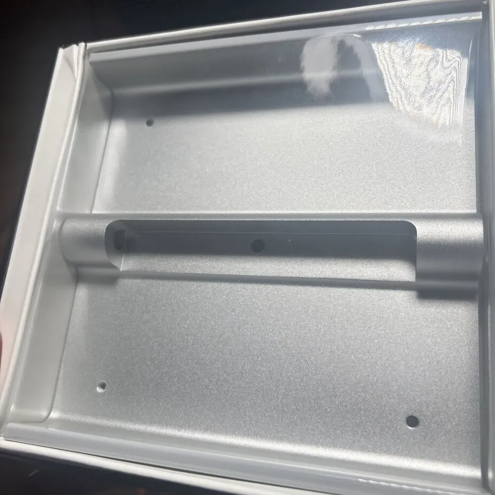 Apple MC772ZM/A VESA Mount Adapter Kit Silver A1313